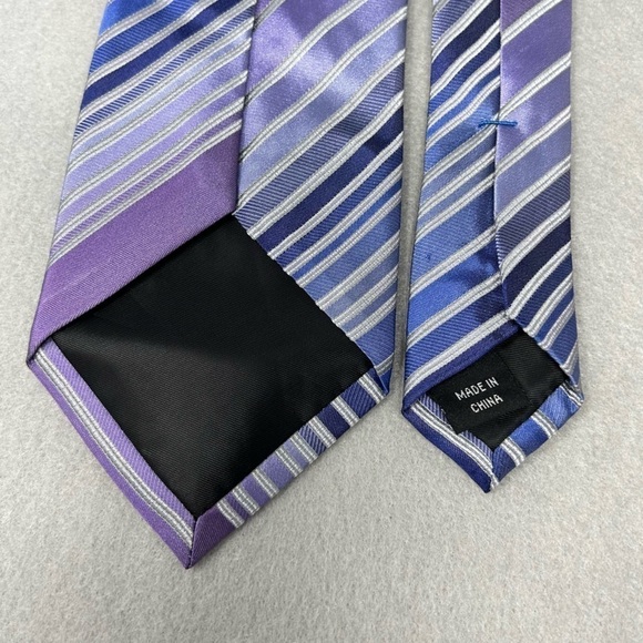 Kenneth Cole Tie Necktie Neckwear 58”L x 3.25”W Blue, Purple And White Striped - Picture 4 of 6